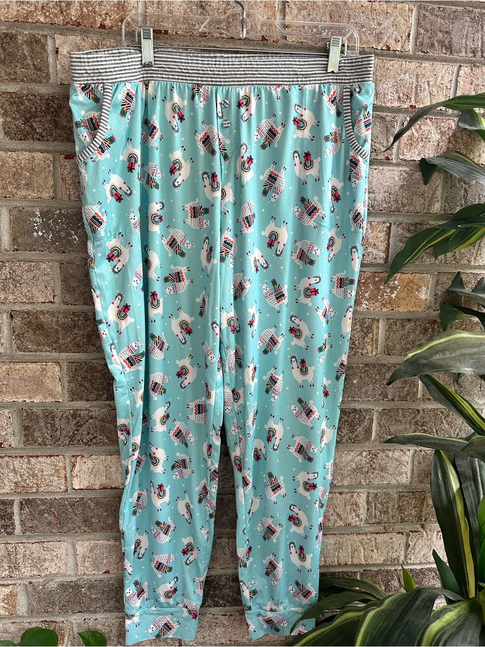 Soft Cozy Cuddl Duds Light Blue Holiday Llama Print Pajama Set Womens XL - Picture 6 of 9